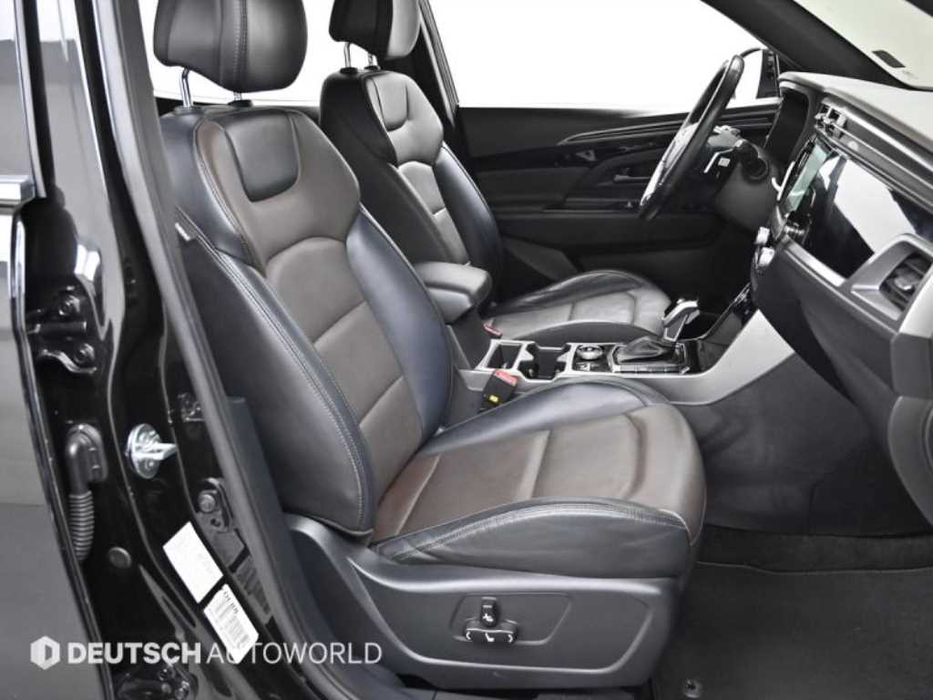 KGM KORANDO — photo 10