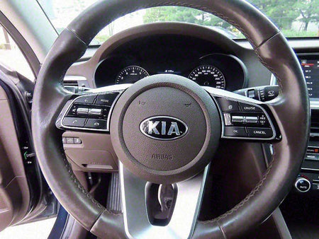Kia K5 — photo 08