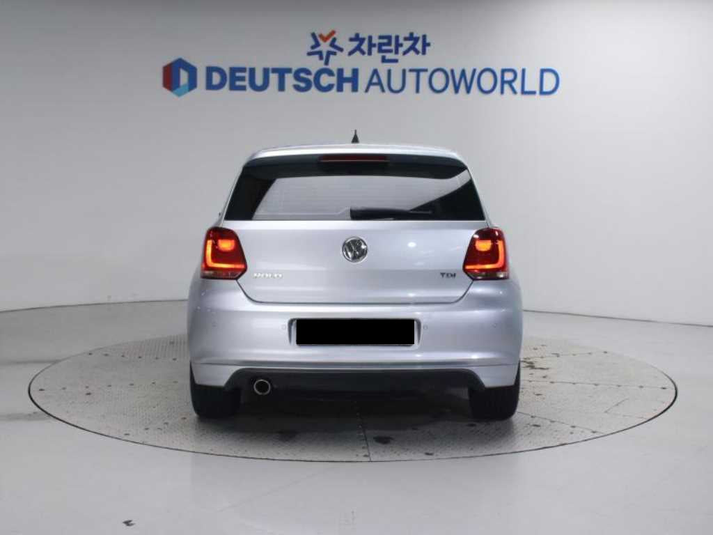 Volkswagen Polo — photo 05
