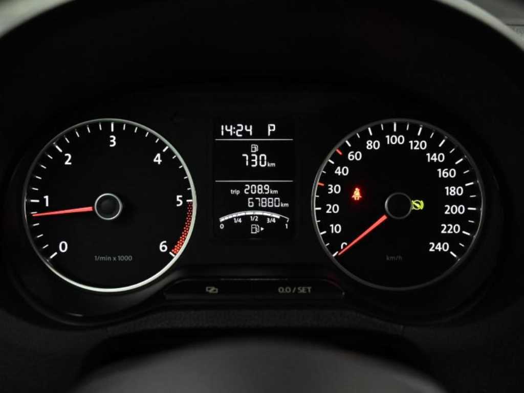 Volkswagen Polo — photo 09