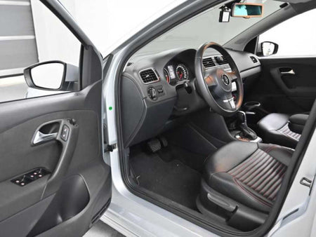 Volkswagen Polo — photo 12