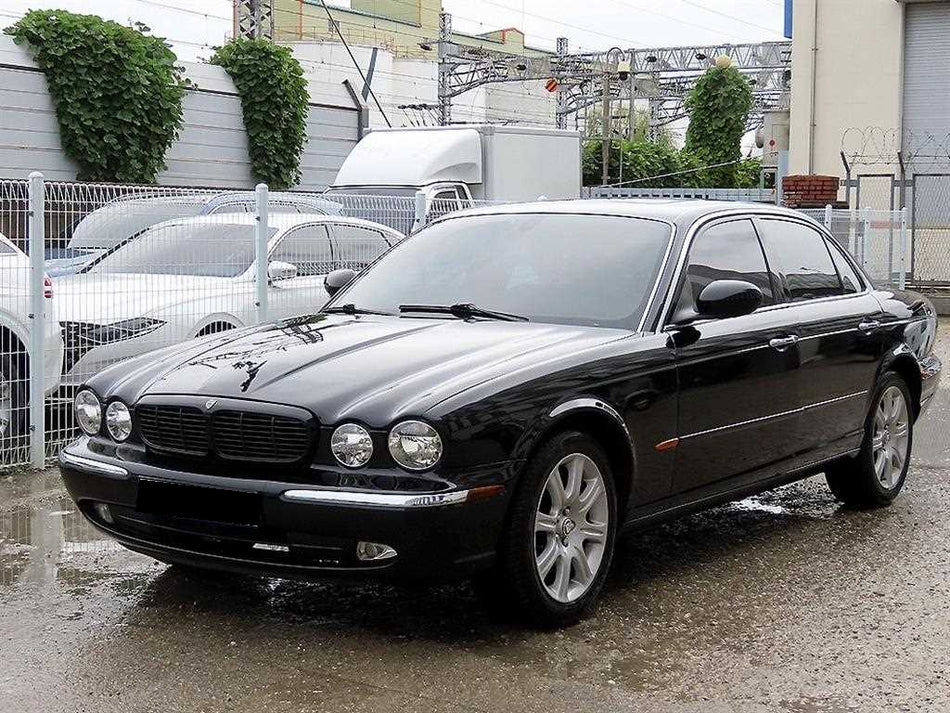Jaguar XJ-8 — photo 02