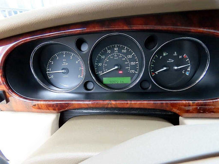 Jaguar XJ-8 — photo 09