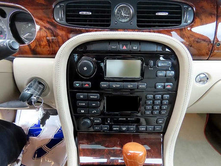 Jaguar XJ-8 — photo 13