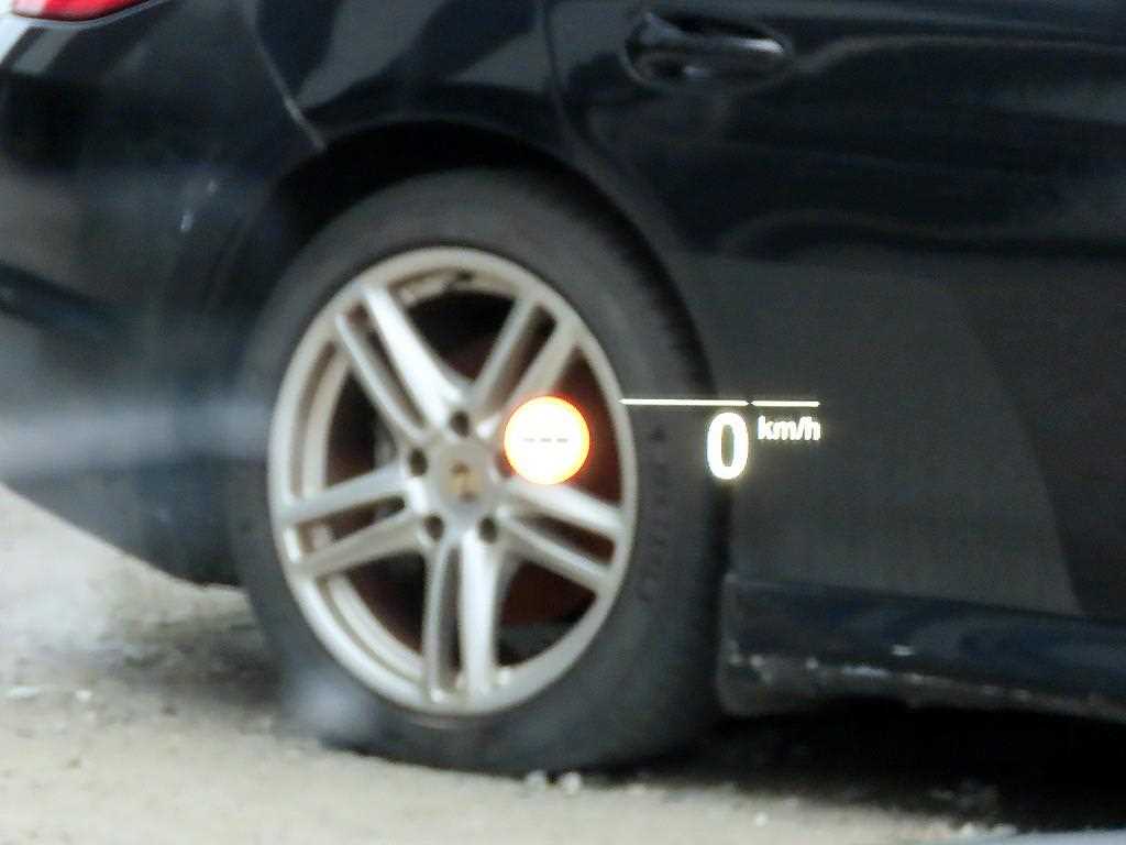 BMW 5-Series — photo 10