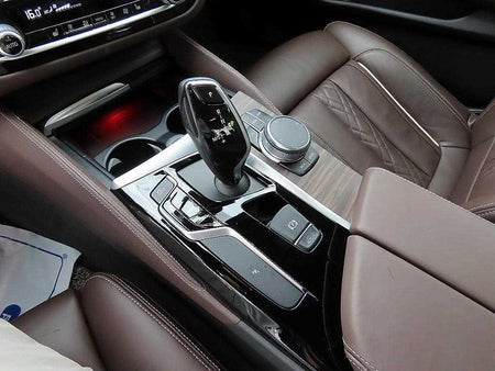 BMW 5-Series — photo 11