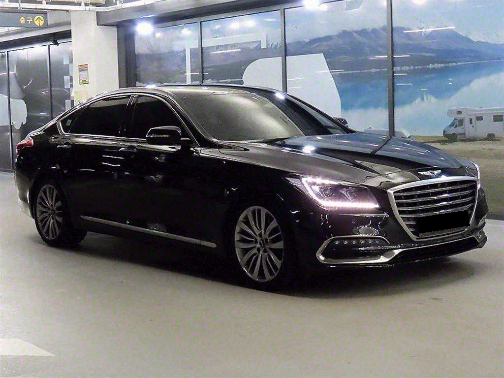 Genesis G80 — photo 01
