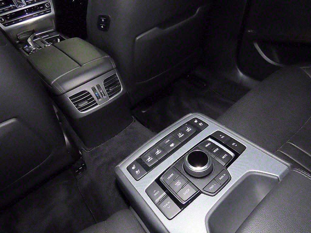 Genesis G80 — photo 15