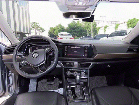 Volkswagen Jetta — photo 07