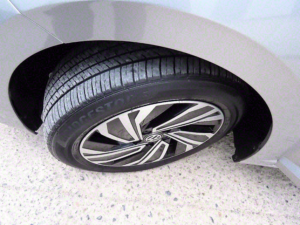 Volkswagen Jetta — photo 19