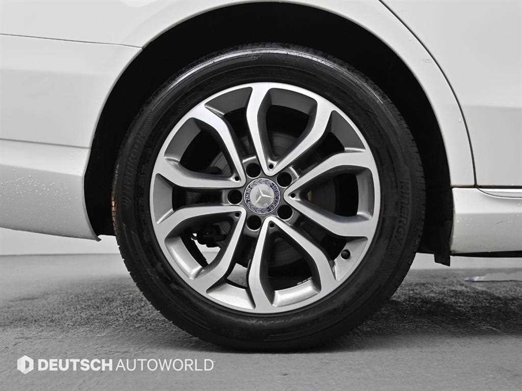 Mercedes-Benz C-Class — photo 05