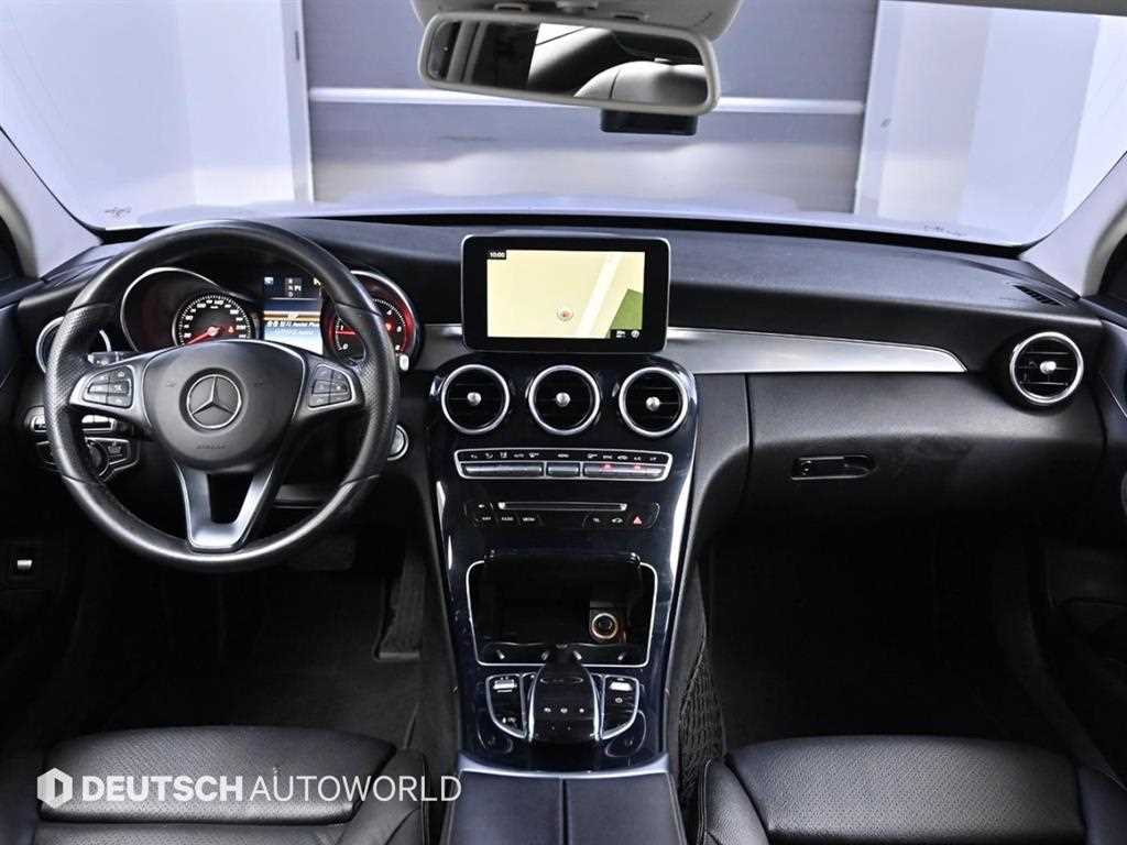 Mercedes-Benz C-Class — photo 07