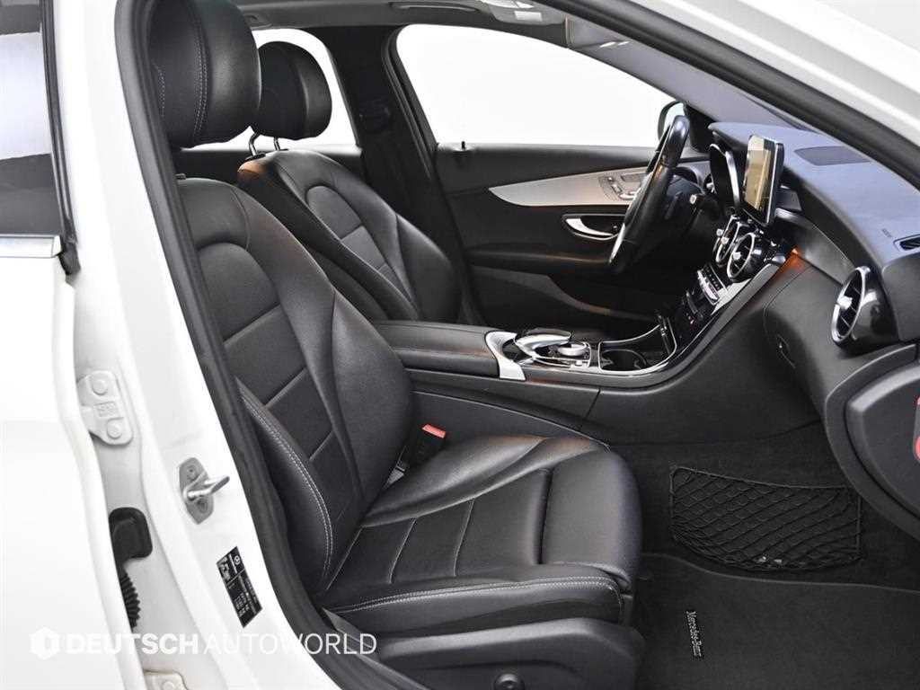 Mercedes-Benz C-Class — photo 10