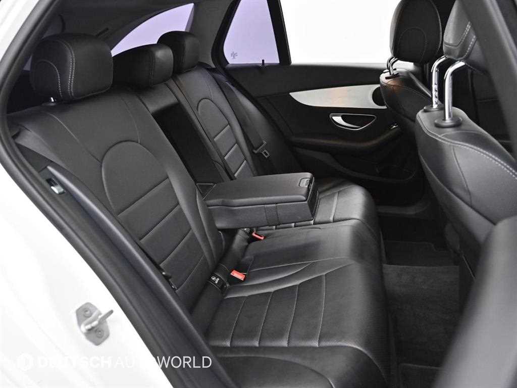 Mercedes-Benz C-Class — photo 12