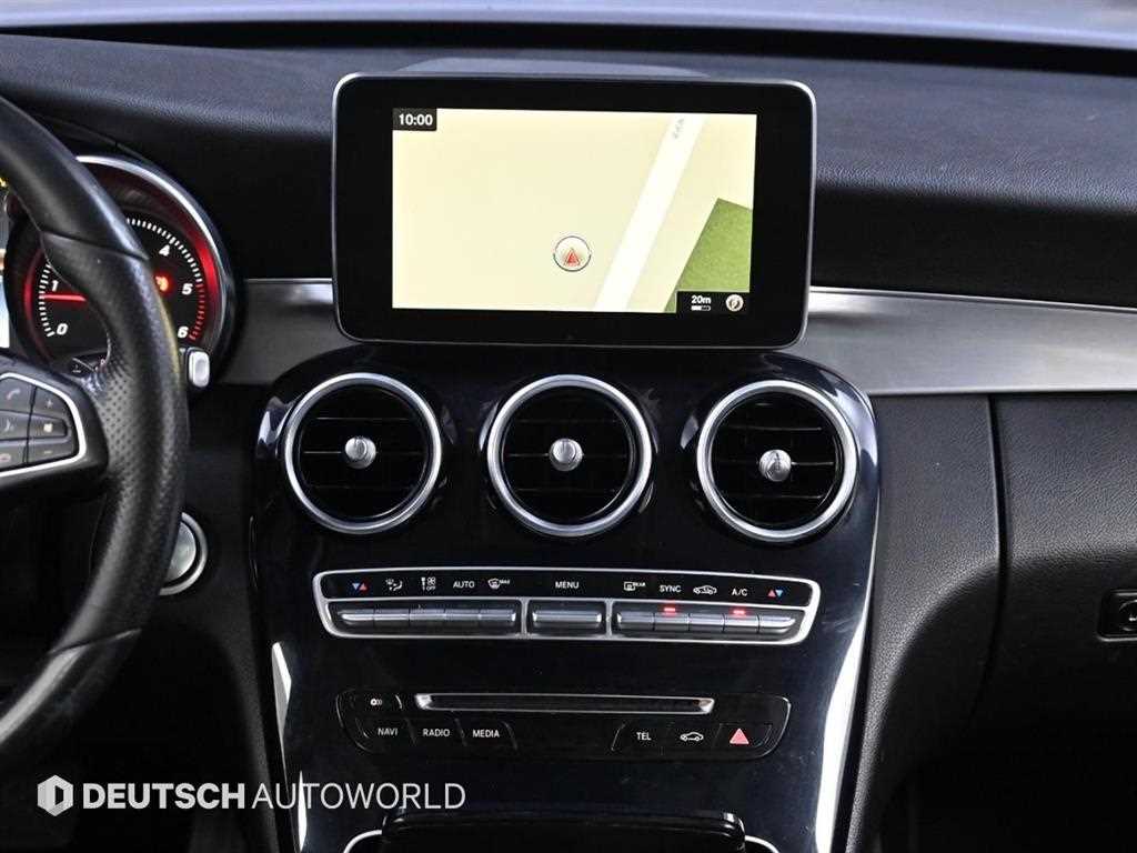 Mercedes-Benz C-Class — photo 14