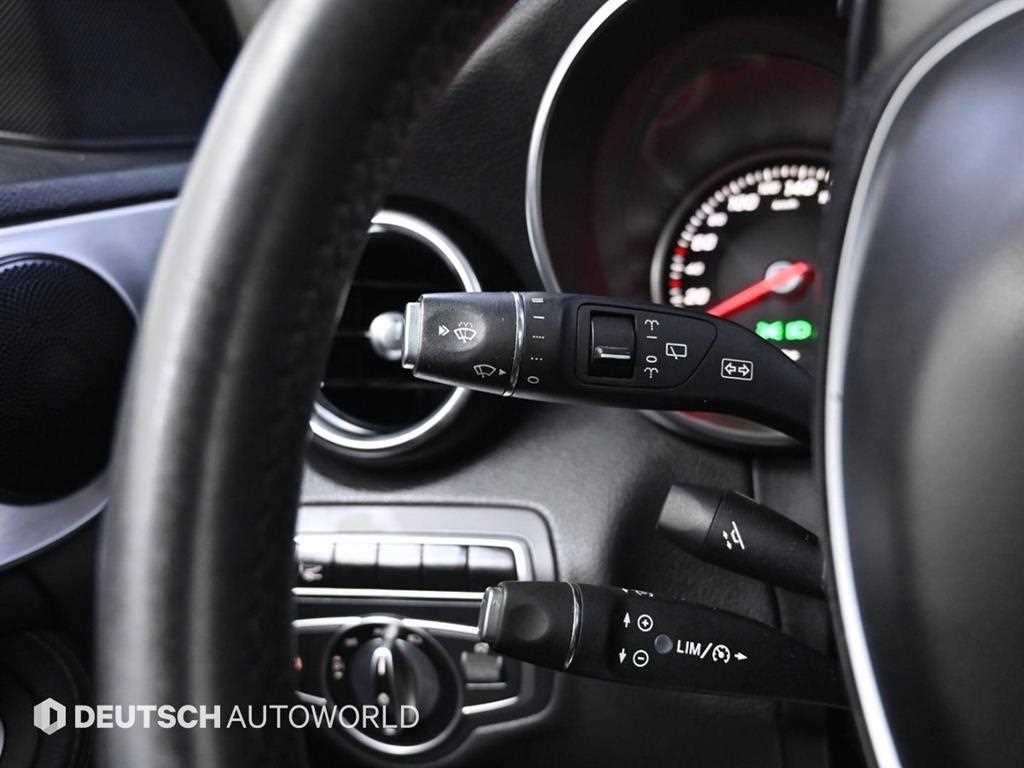 Mercedes-Benz C-Class — photo 16