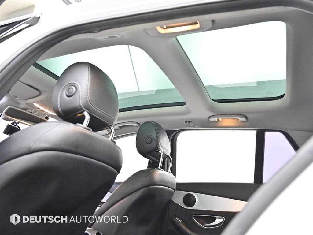 Mercedes-Benz C-Class — photo 19