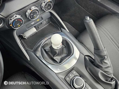 Mazda MX-5 Miata — photo 09