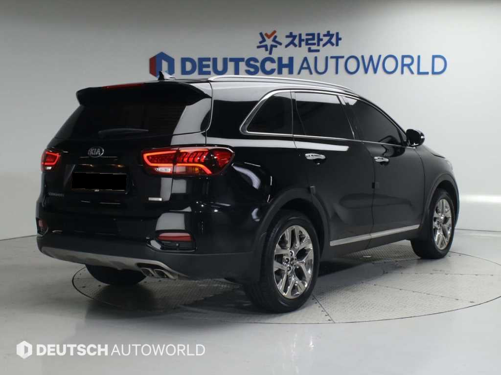Kia Sorento — photo 02