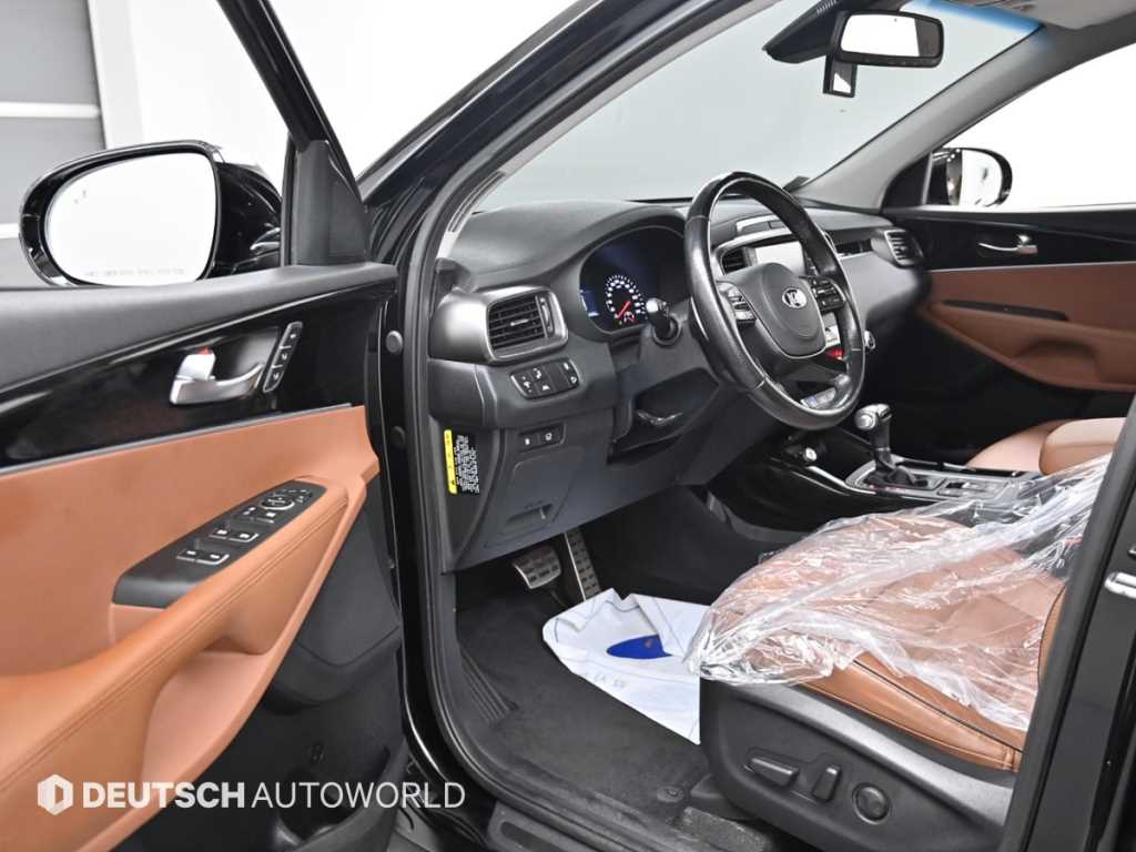 Kia Sorento — photo 11
