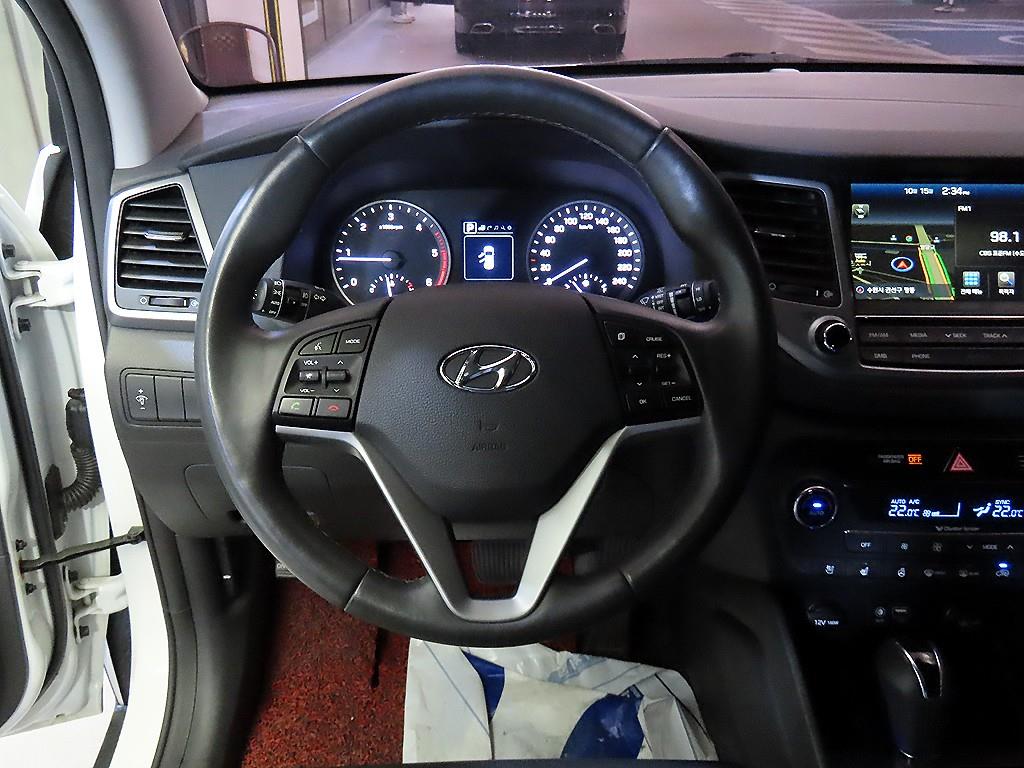 Hyundai Tucson — photo 08