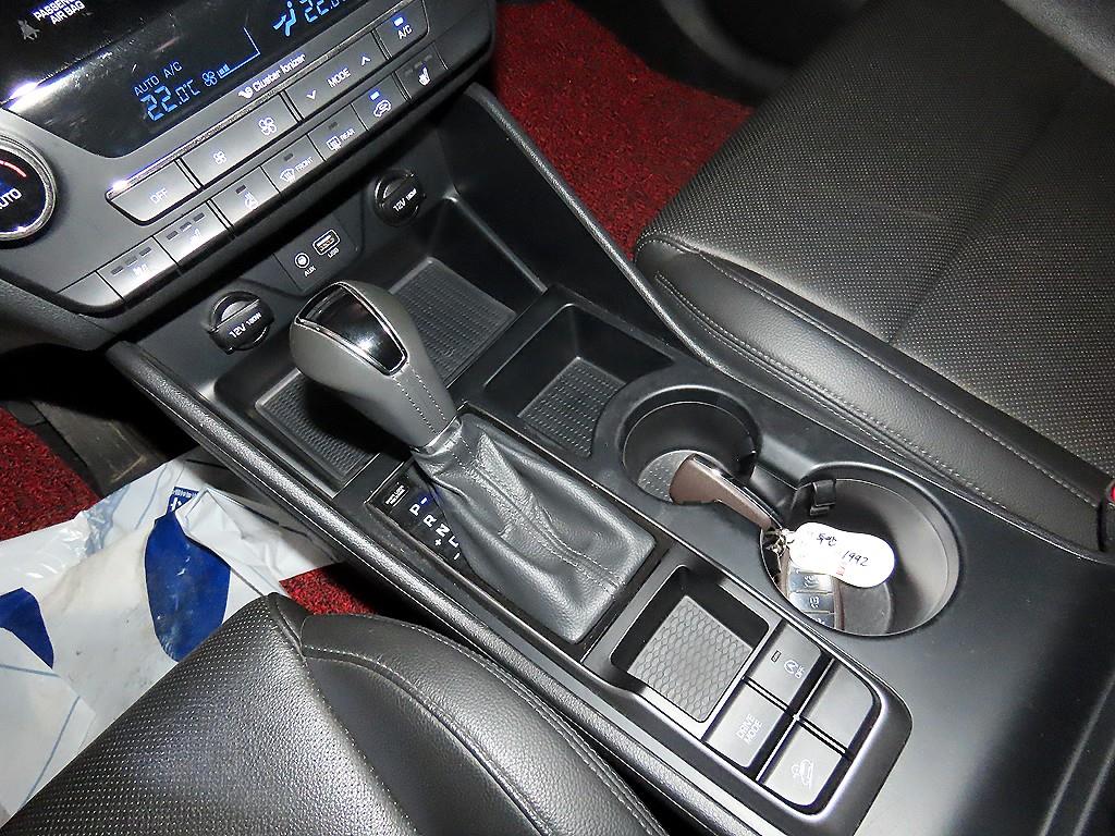 Hyundai Tucson — photo 12