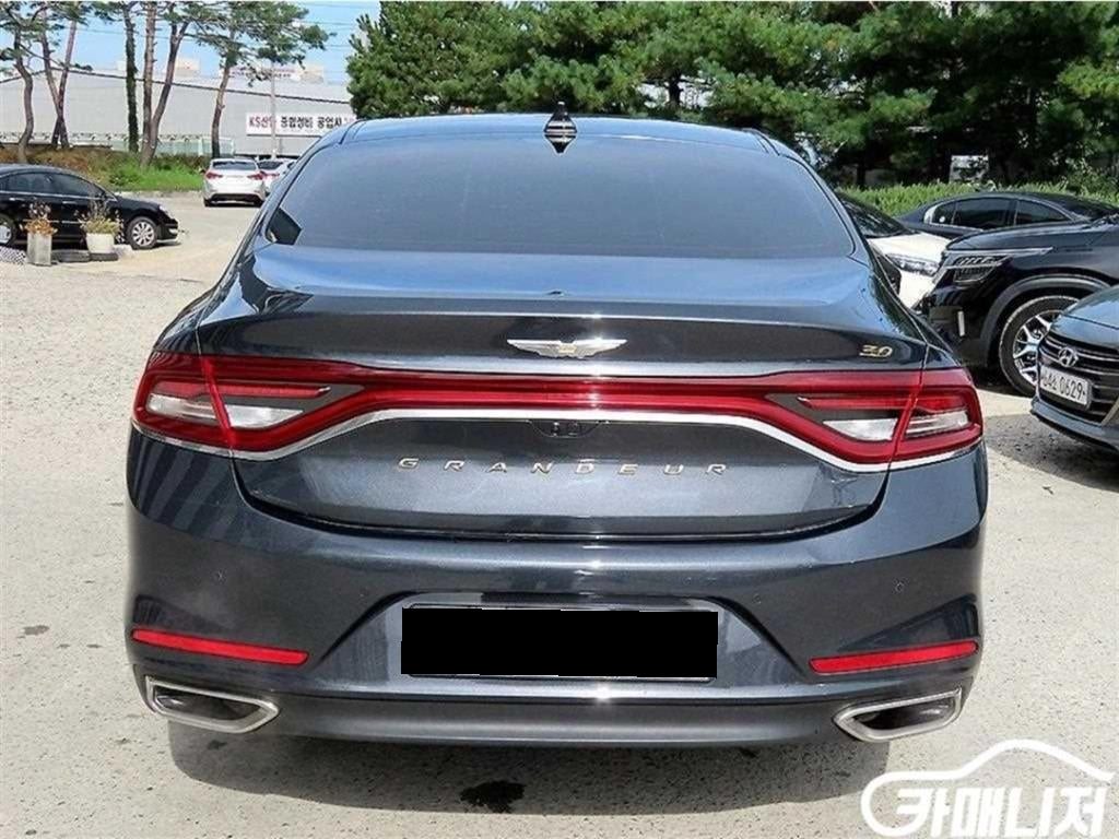 Hyundai Grandeur — photo 03
