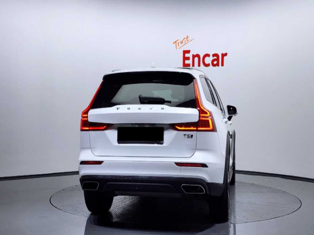 Volvo V60 — photo 04
