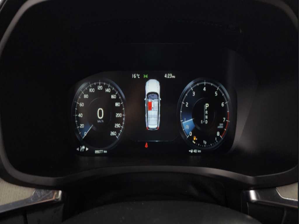 Volvo V60 — photo 08