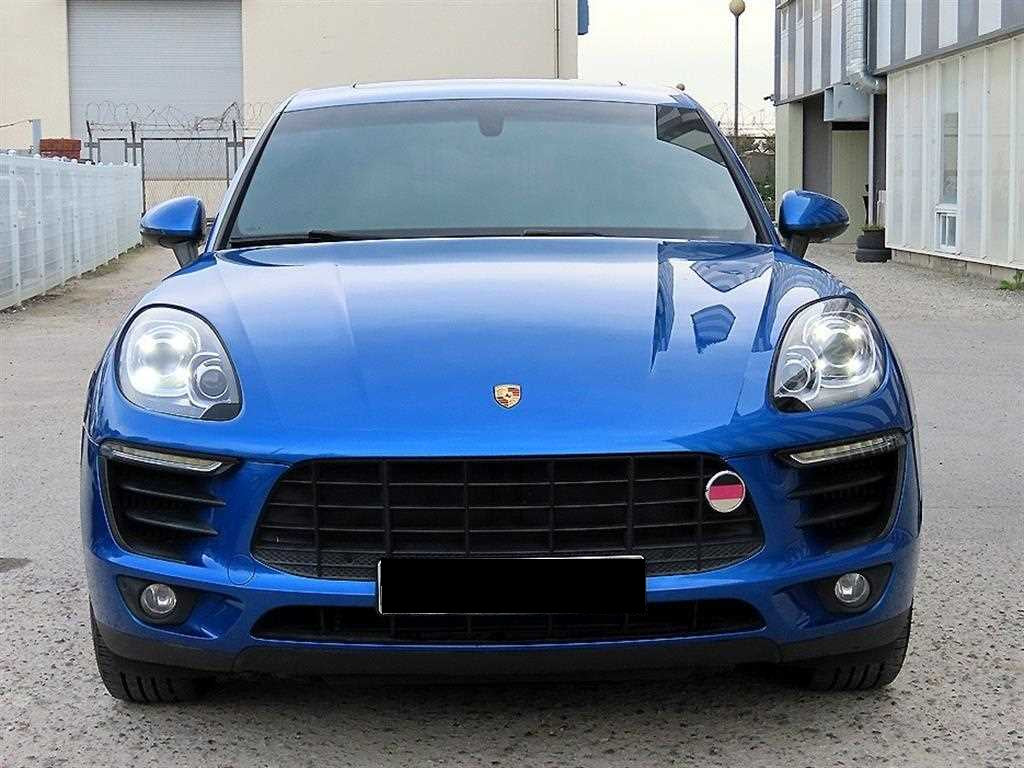 Porsche Macan — photo 01