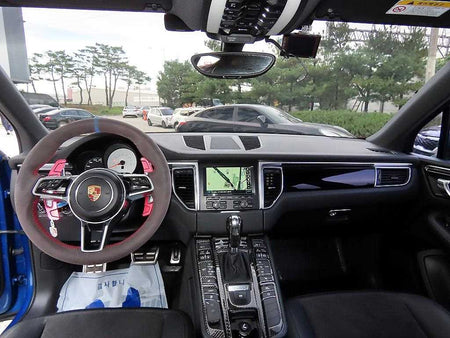 Porsche Macan — photo 07
