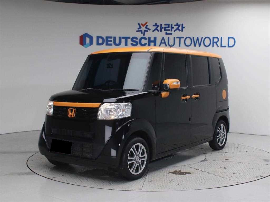 Honda N-BOX — photo 01