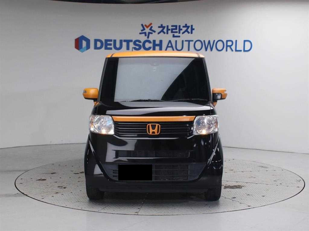 Honda N-BOX — photo 03