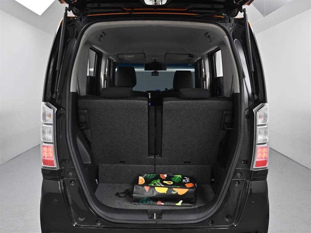 Honda N-BOX — photo 20