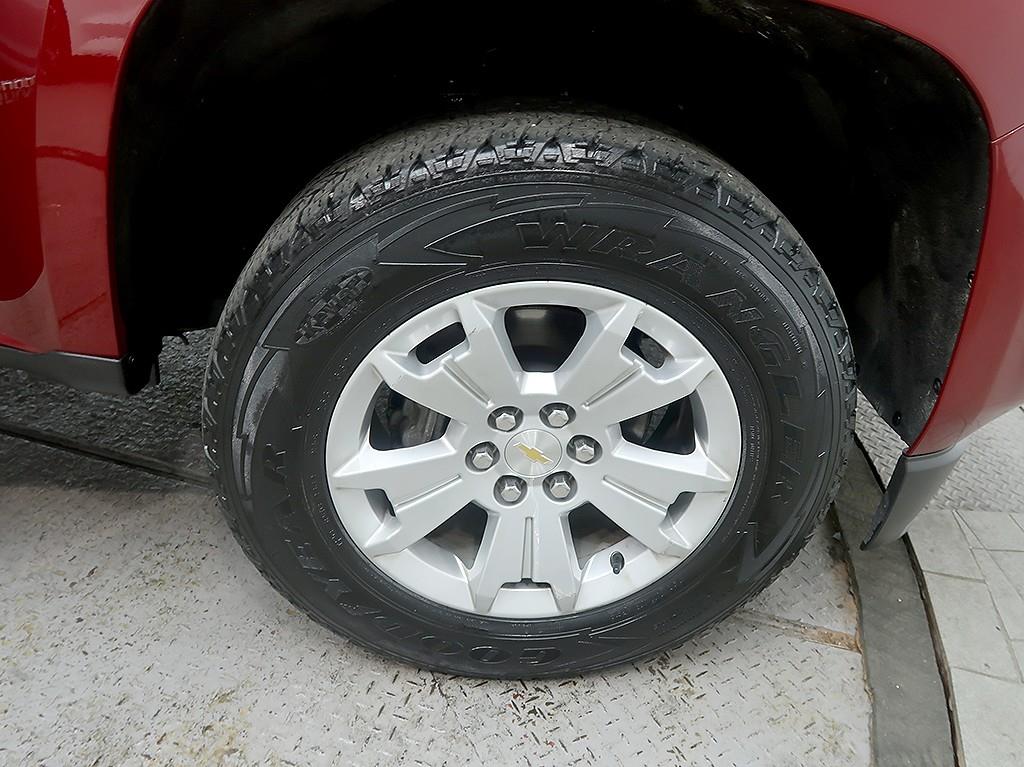 CHEVROLET Colorado — photo 08