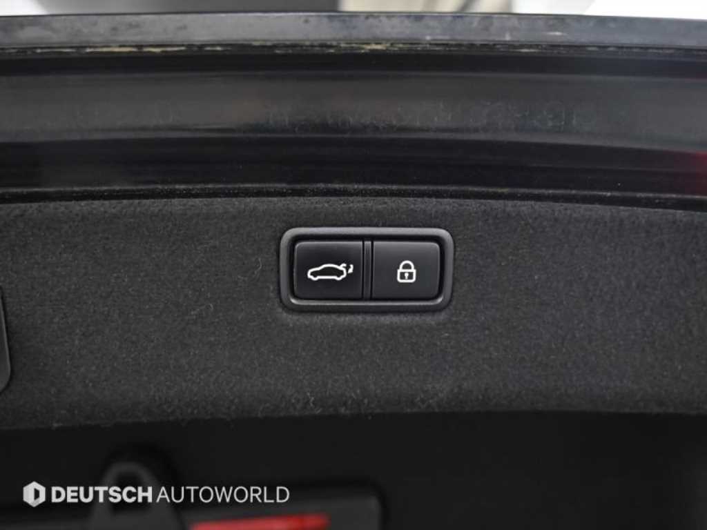 Genesis G80 — photo 19