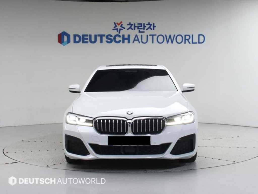 BMW 5-Series — photo 03