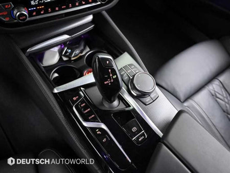 BMW 5-Series — photo 09