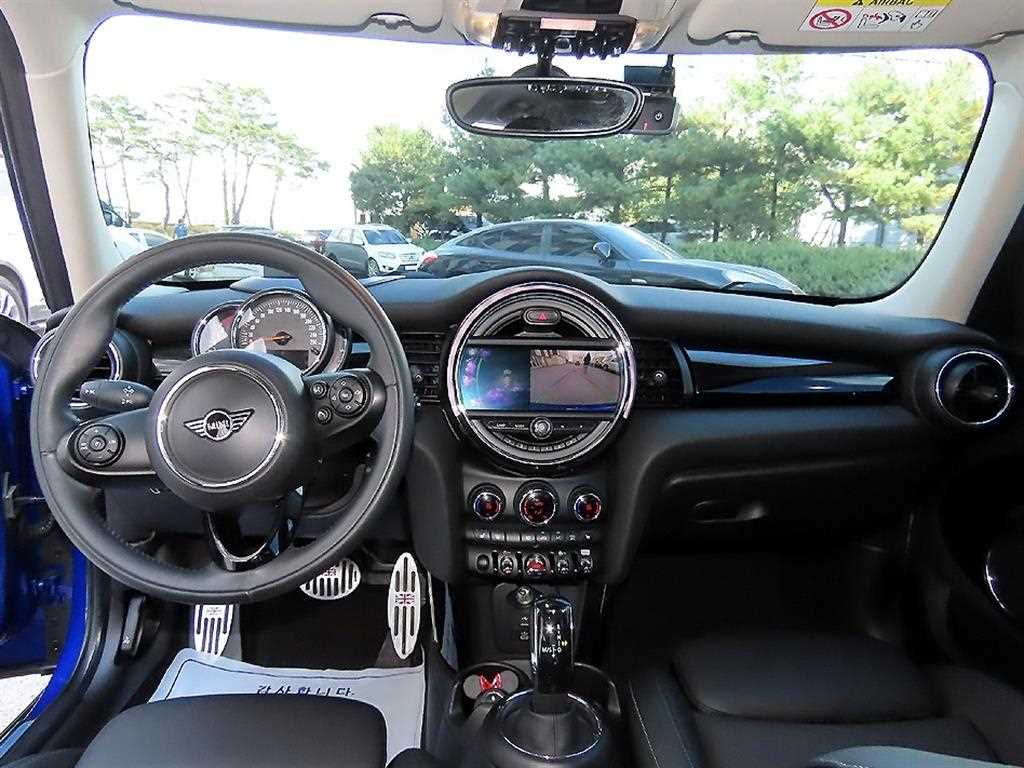 Mini Cooper — photo 07