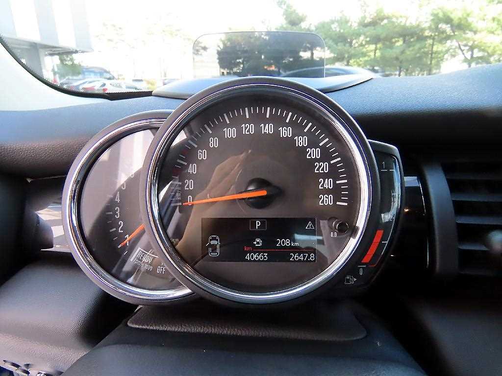 Mini Cooper — photo 09