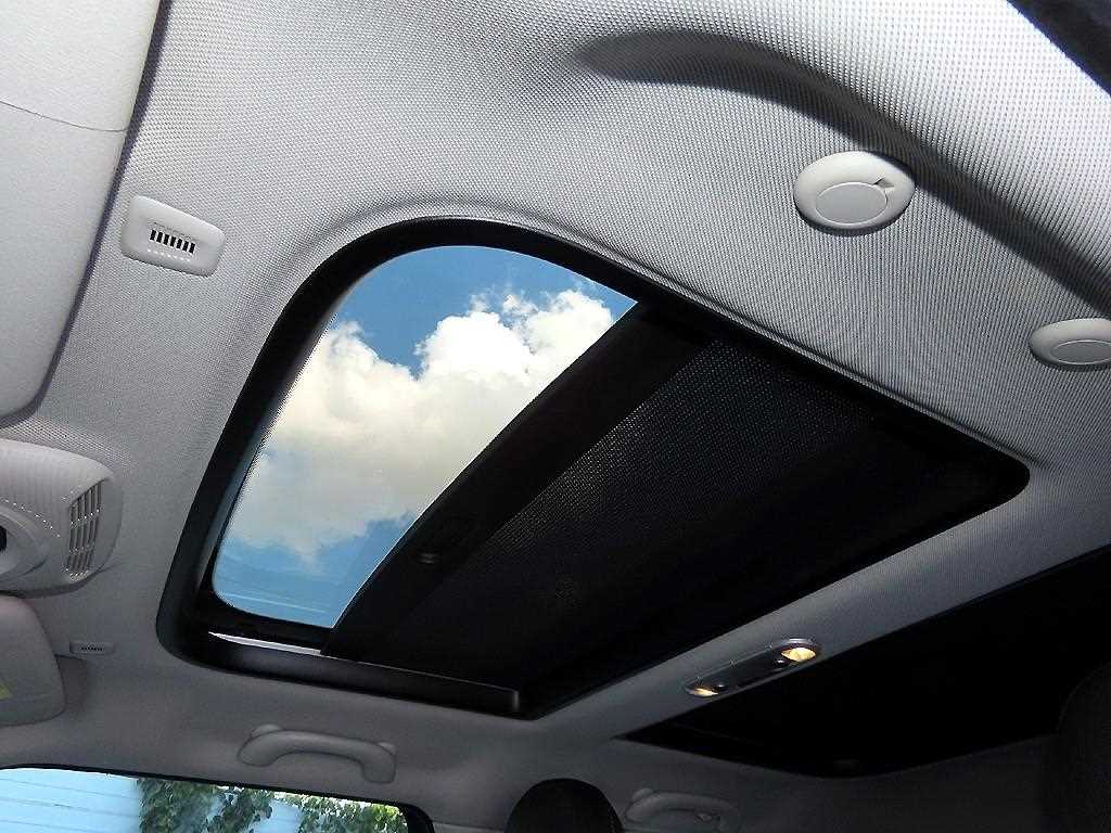 Mini Cooper — photo 17