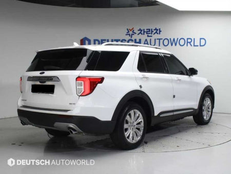 Ford Explorer — photo 02