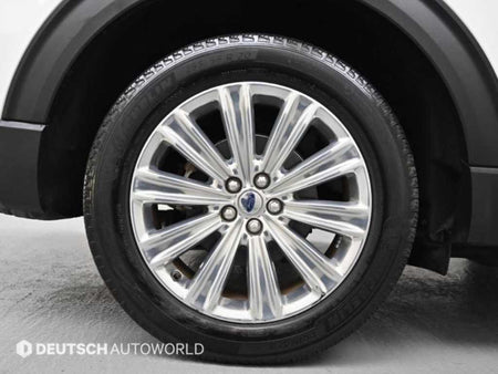 Ford Explorer — photo 05
