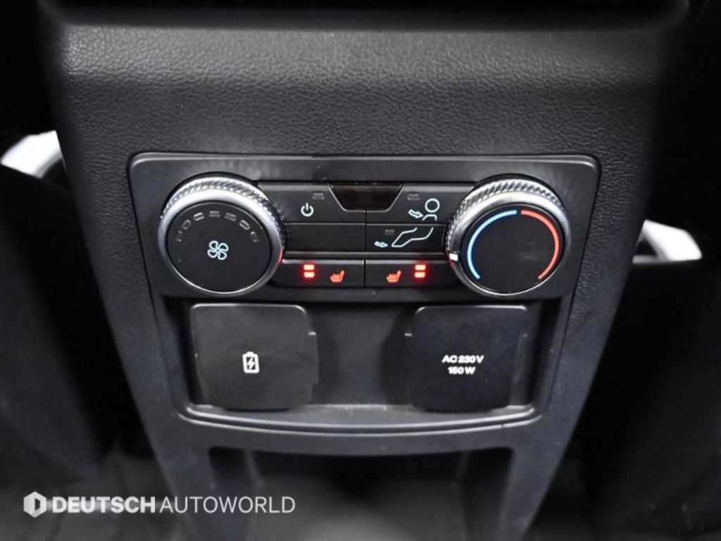 Ford Explorer — photo 16