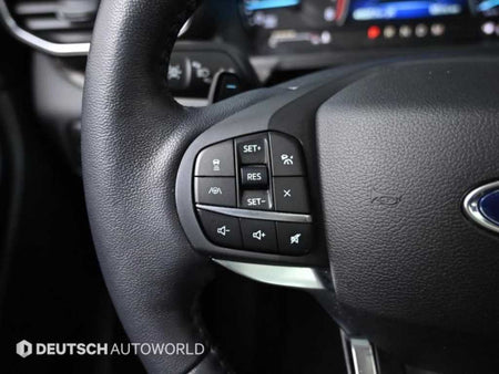 Ford Explorer — photo 18