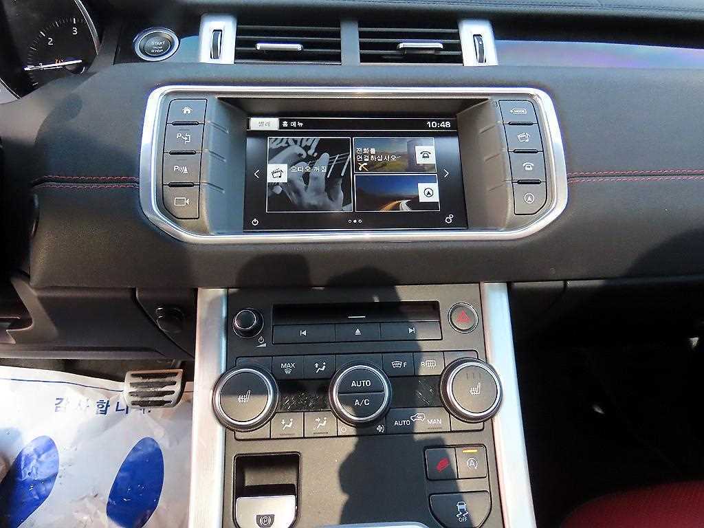 Land Rover Range Rover Evoque — photo 12