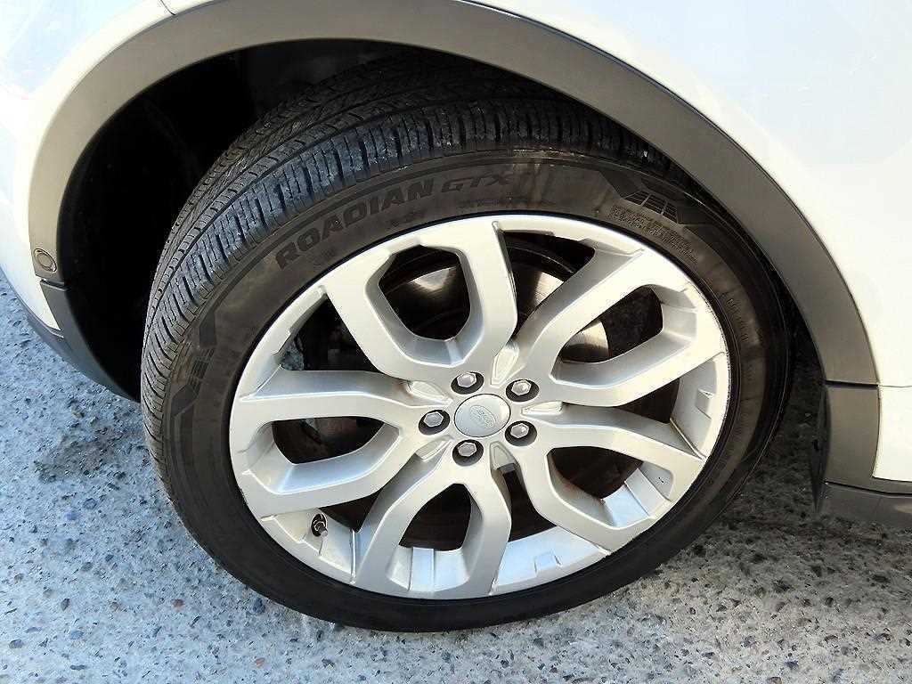 Land Rover Range Rover Evoque — photo 20