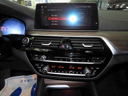 BMW 5-Series — photo 11