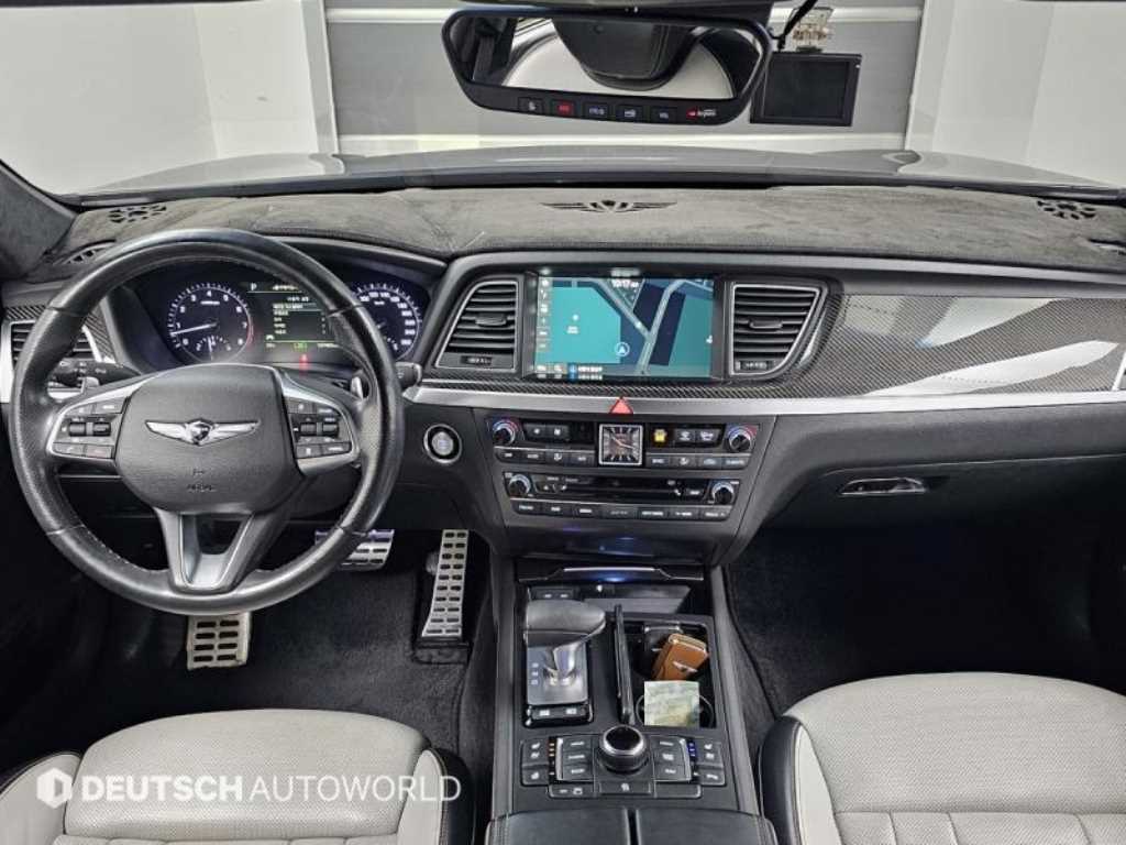 Genesis G80 — photo 07