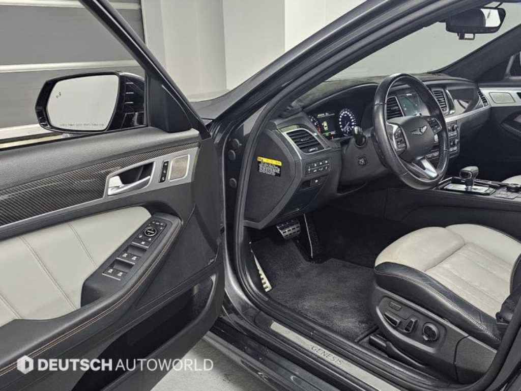 Genesis G80 — photo 11